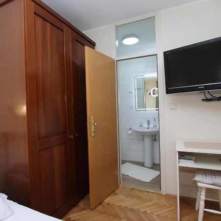 Room Roma Rovinj Exterior foto